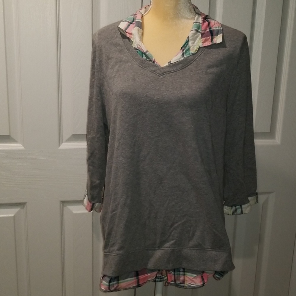 Grey Sweatshirt with Plaid Shirt